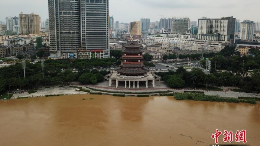 Lũ trên hơn 50 con sông ở Nam và Đông Trung Quốc vượt mức báo động vì mưa lớn